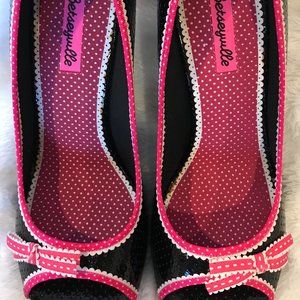 Betsyville black with pink polka dot pumps